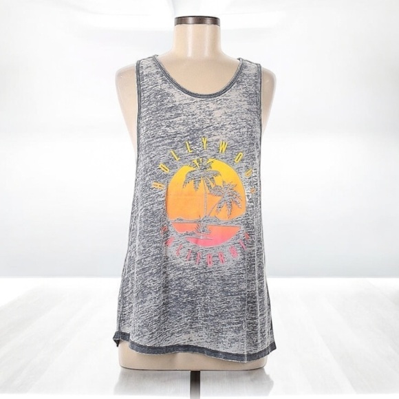 Popular 21 Graphic Distressed Tank | SIZE M - Picture 2 of 7